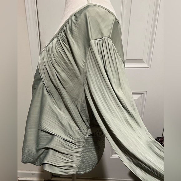 By Anthropologie Sz 2X Mint Green Open Back Blouson Sleeve Blouse Elegant Flowy - Picture 13 of 16
